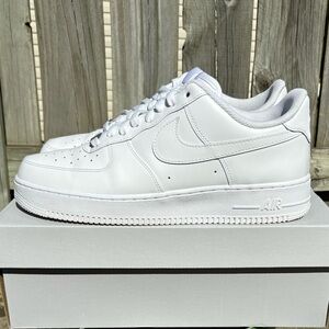 Men’s Nike Air Force 1 Size 11 All White Basketball Sneaker